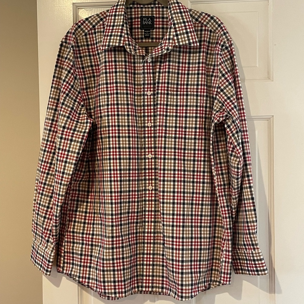 Jos A Bank Traveler Tailored Dress Shirt